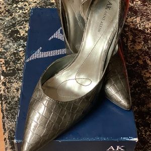 Anne Klein Charcoal Gray Patent Half D’Orsay Pumps